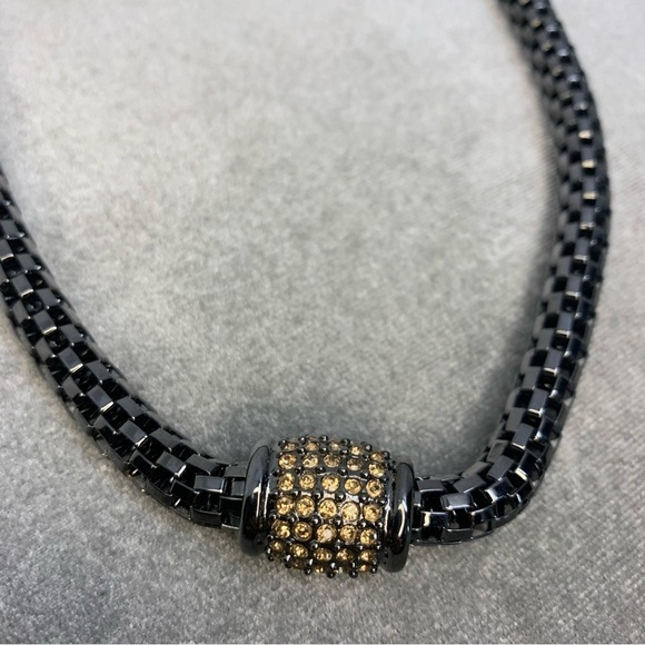 Dark chrome gunmetal chain tubular link crystal rhinestone magnetic necklace - Picture 5 of 10